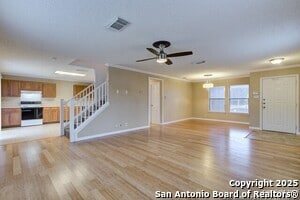 Building Photo - 10126 Silver Park