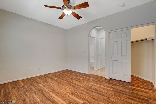 Building Photo - 9734 Maspalomas St
