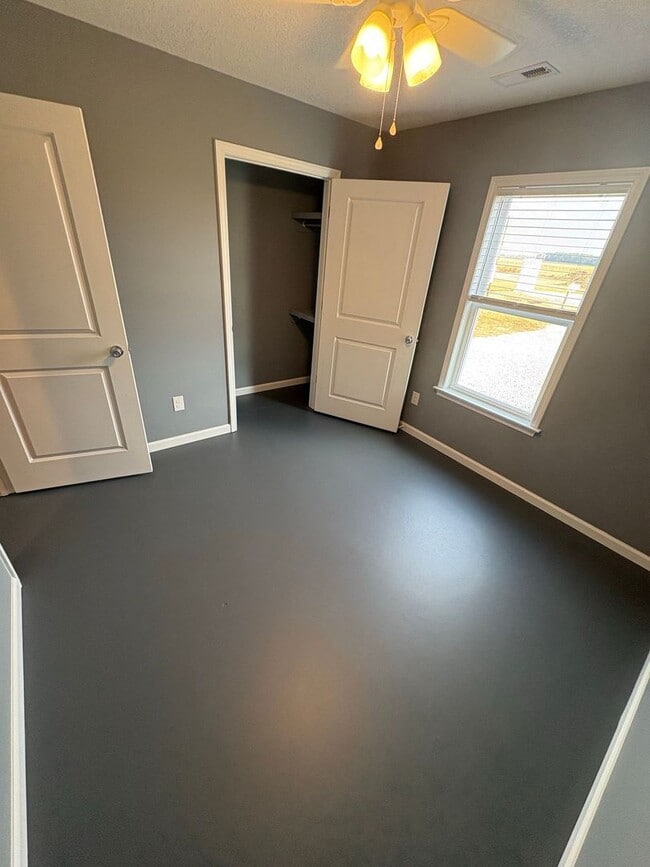 Building Photo - Great home!