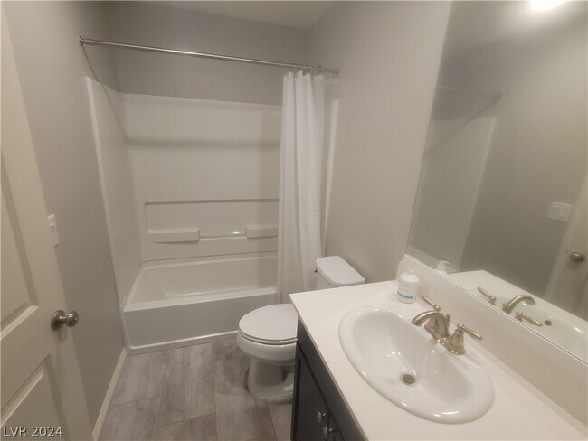 Building Photo - 3876 E Park Field Dr
