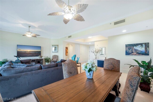 Building Photo - 2738 Tiburon Blvd E