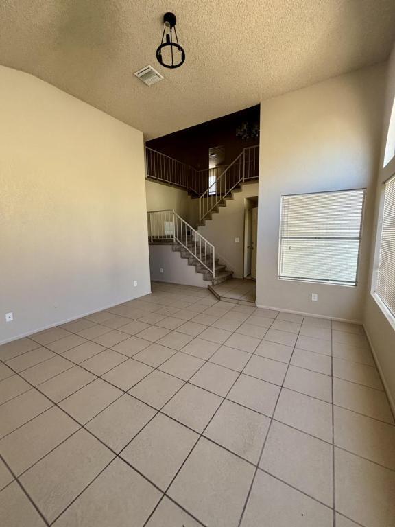 Building Photo - 3556 W Avenida Del Mar