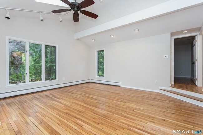 Building Photo - 4 Nappa Ln