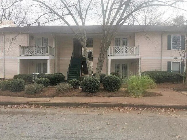 Primary Photo - 3595 Woodbriar Cir