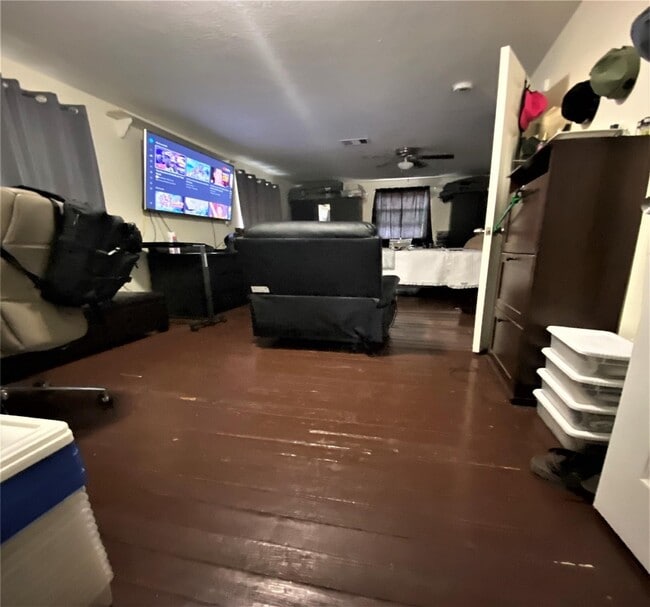 Building Photo - 4802 Ward St