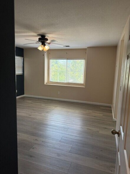 Building Photo - 12875 Cobblestone Ln