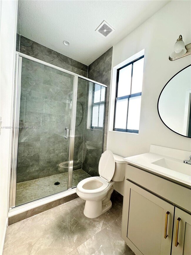 Building Photo - 1831 SW 145th Ave