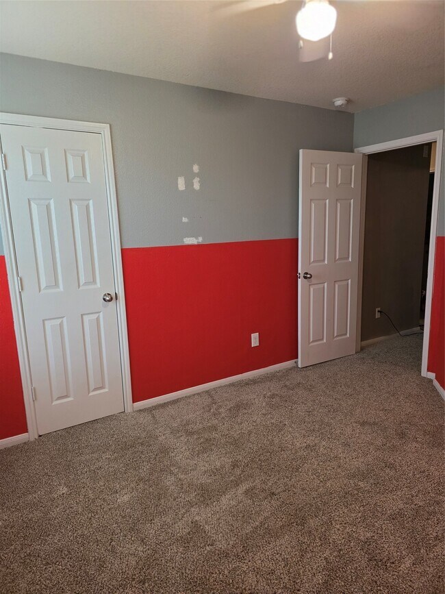 Building Photo - 12418 Greencanyon Dr