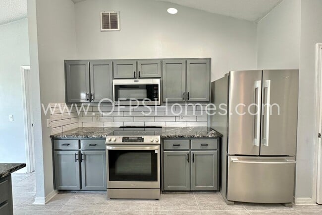 Building Photo - 105 Forge Dr