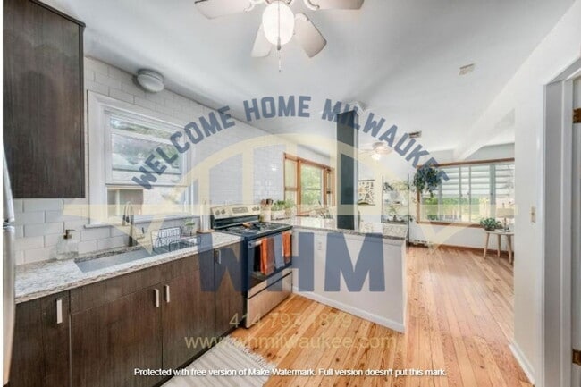 Building Photo - 3407 S Burrell St