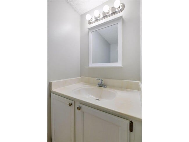 Building Photo - 13316 Zenith Ln