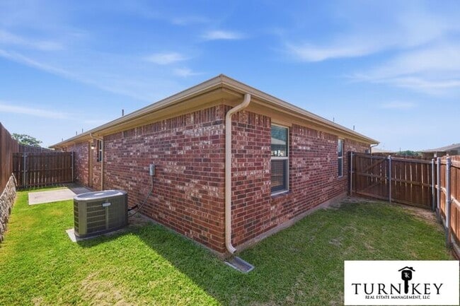 Building Photo - Life is Better by the Lake Gorgeous 3-Bedroom Duplexes in Azle