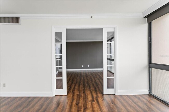 Building Photo - 3301 Bayshore Blvd