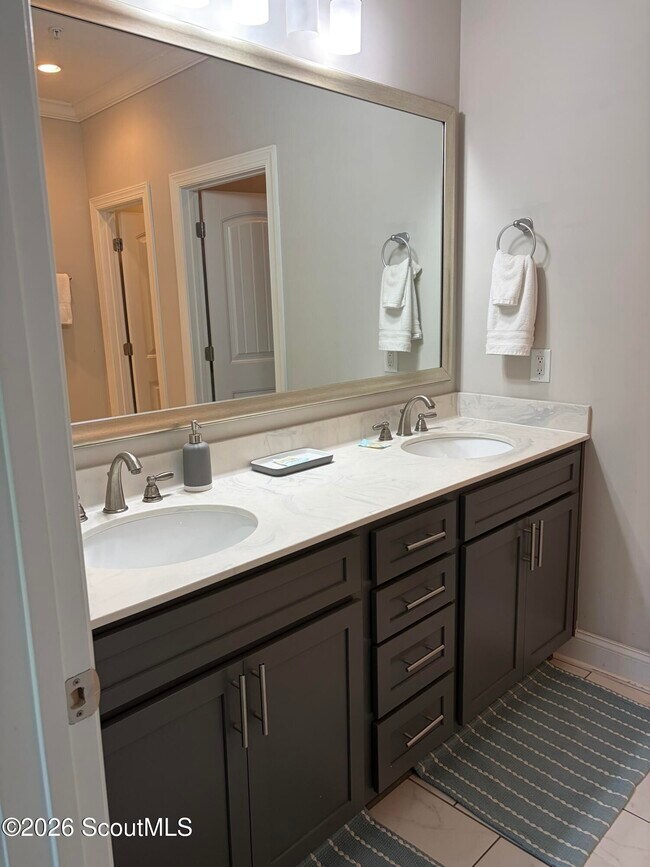 Building Photo - 1401 Mariners Cir