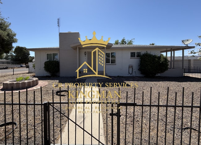 Building Photo - 3 Bedroom, 2 Bath Home – Vintage Charm at Its Best!