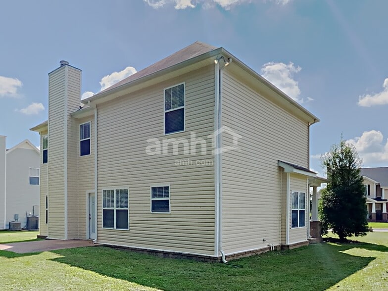 Building Photo - 1731 Freiburg Dr