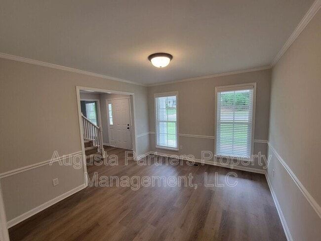 Building Photo - 165 Ashley Cir