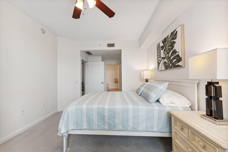 Building Photo - 410 Evernia St