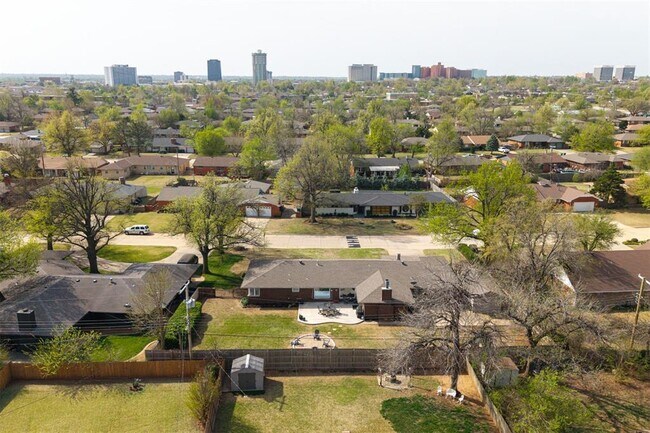Building Photo - 3127 NW 69th St