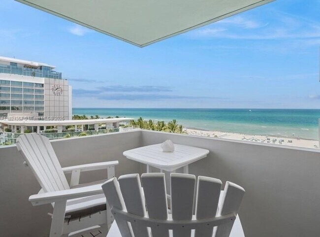Primary Photo - 2899 Collins Ave