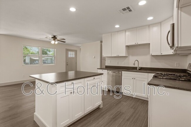Building Photo - 104 S 195th E Ave