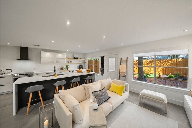 Building Photo - 258 Sentry Maple Pl