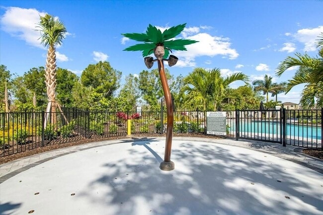 Building Photo - 5756 Haven Ter