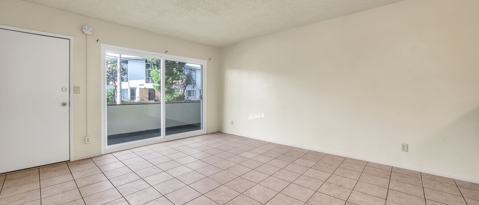 Building Photo - 4956 Romaine St