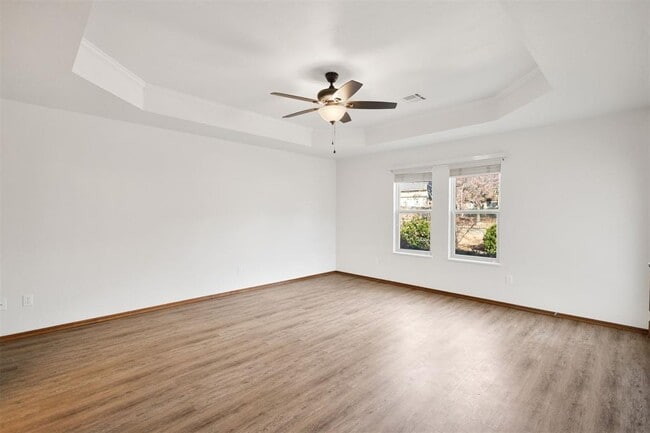 Building Photo - 2124 Trailwood Rd