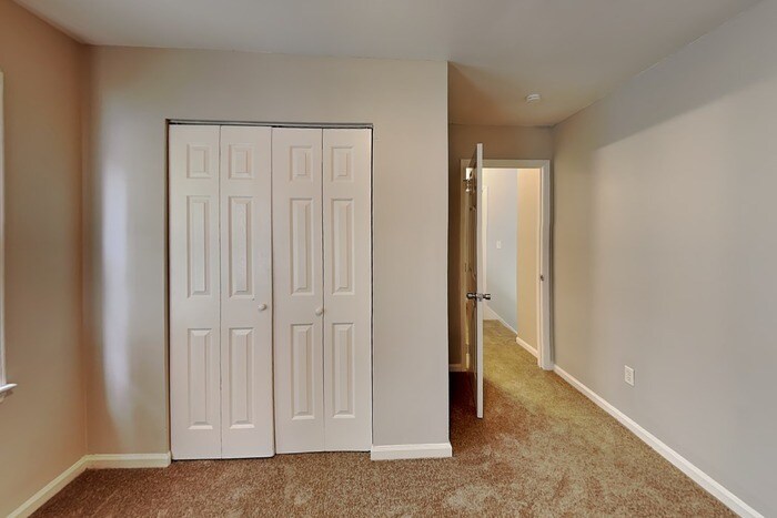 Building Photo - 7135 Cabe Ln