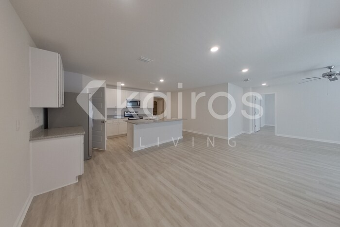 Building Photo - 4671 Malay Cir