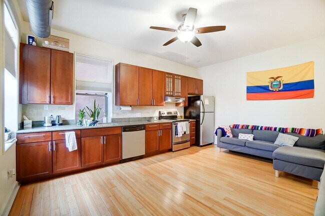 Building Photo - 1207 Republic St