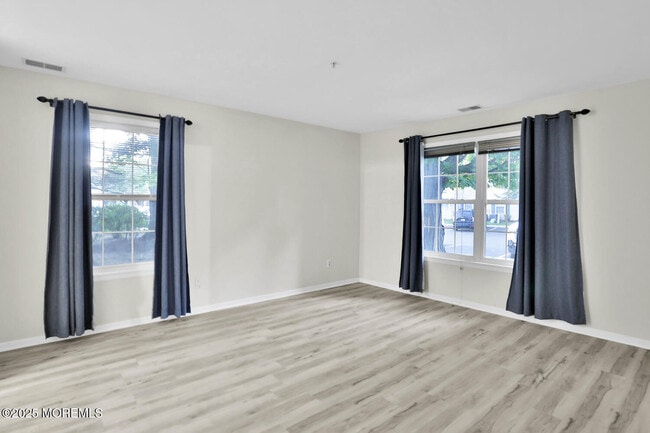 Building Photo - 502 Wedgewood Cir