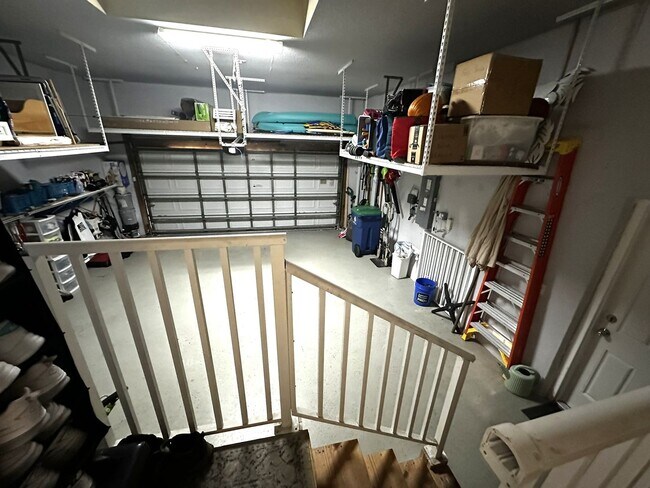 Building Photo - Furnished Six Month Rental - Gorgeous 3/2/2 Pool/Spa Home Tierra Verde