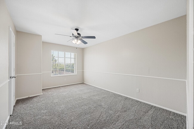 Building Photo - 210 E Jasper Ct