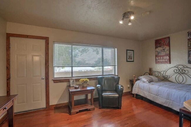 Building Photo - Gated Community- Studio Apartment NE