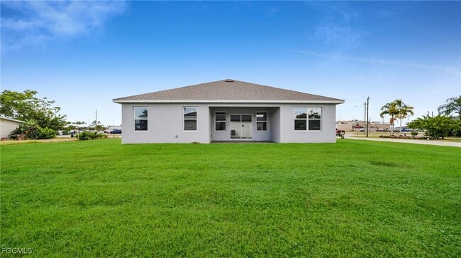 Building Photo - 1327 SE 16th Pl