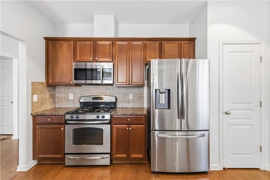 Building Photo - 5675 Falls Landing Dr