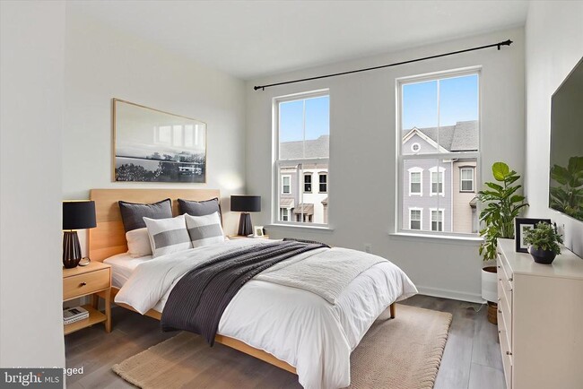 Building Photo - 33 Forge Mill Rd