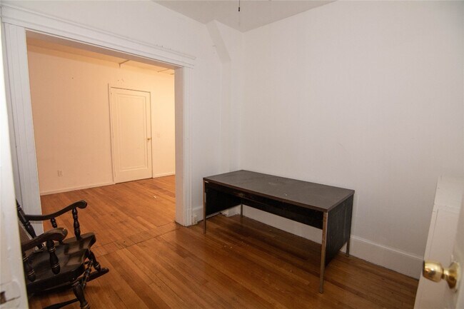 Building Photo - 30 Fayette St