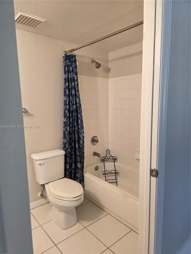 Building Photo - 2492 Centergate Dr