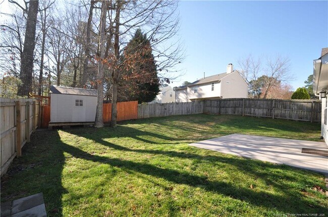 Building Photo - 202 Thorncrest Dr