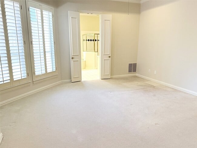 Building Photo - 1410 Biltmore Ct