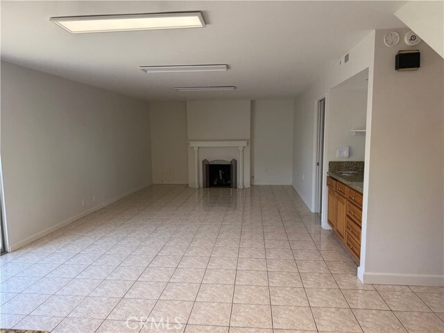 Building Photo - 8281 Devilwood Cir