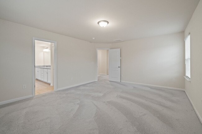 Building Photo - This Almost New Construction home, with 5 bedrooms & 4 baths