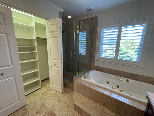 Building Photo - Beautiful home with pool in Cupertino, Available Soon!