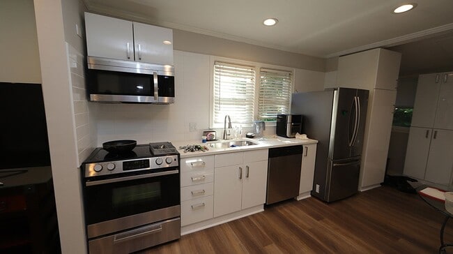 Building Photo - Great home in Chapel Hill!