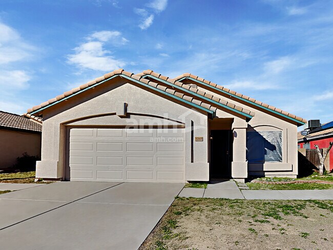 Primary Photo - 3260 W Melinda Lane