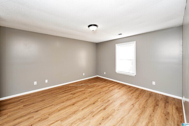 Building Photo - 3719 Gray Oaks Dr