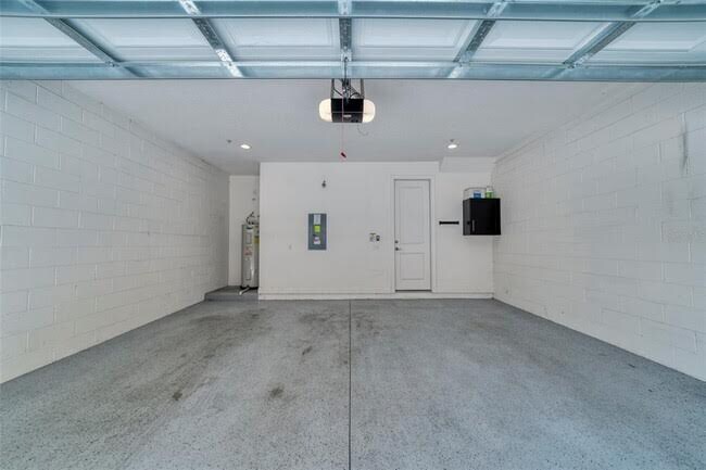 Building Photo - 2148 Fresco Alley